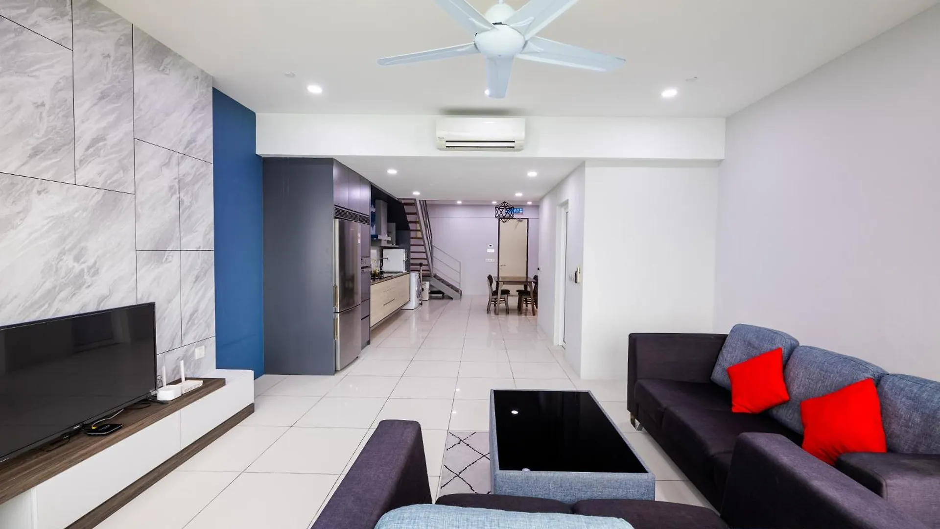 Apartment Sunrise Gurney #Seaview #Gurneydrive #Familystay George Town
