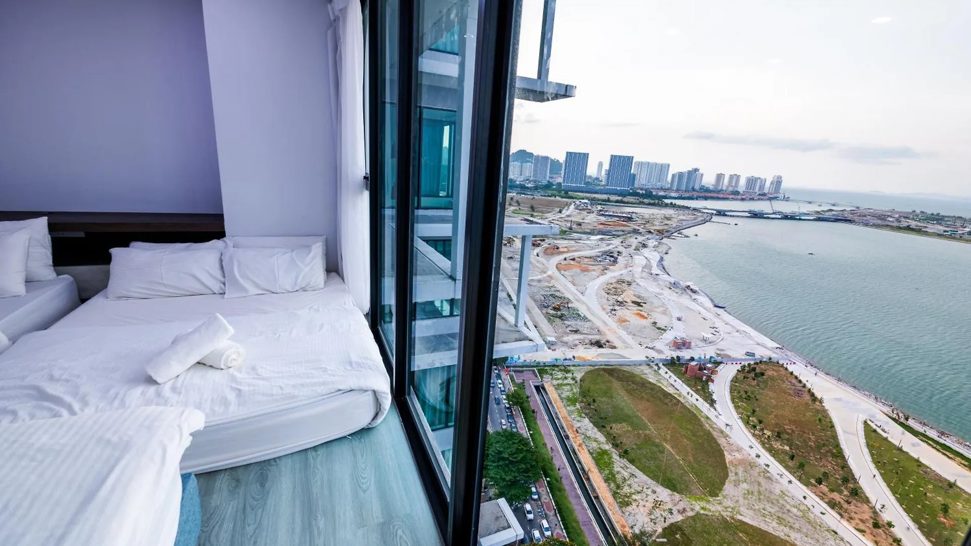 Apartment Sunrise Gurney #Seaview #Gurneydrive #Familystay George Town