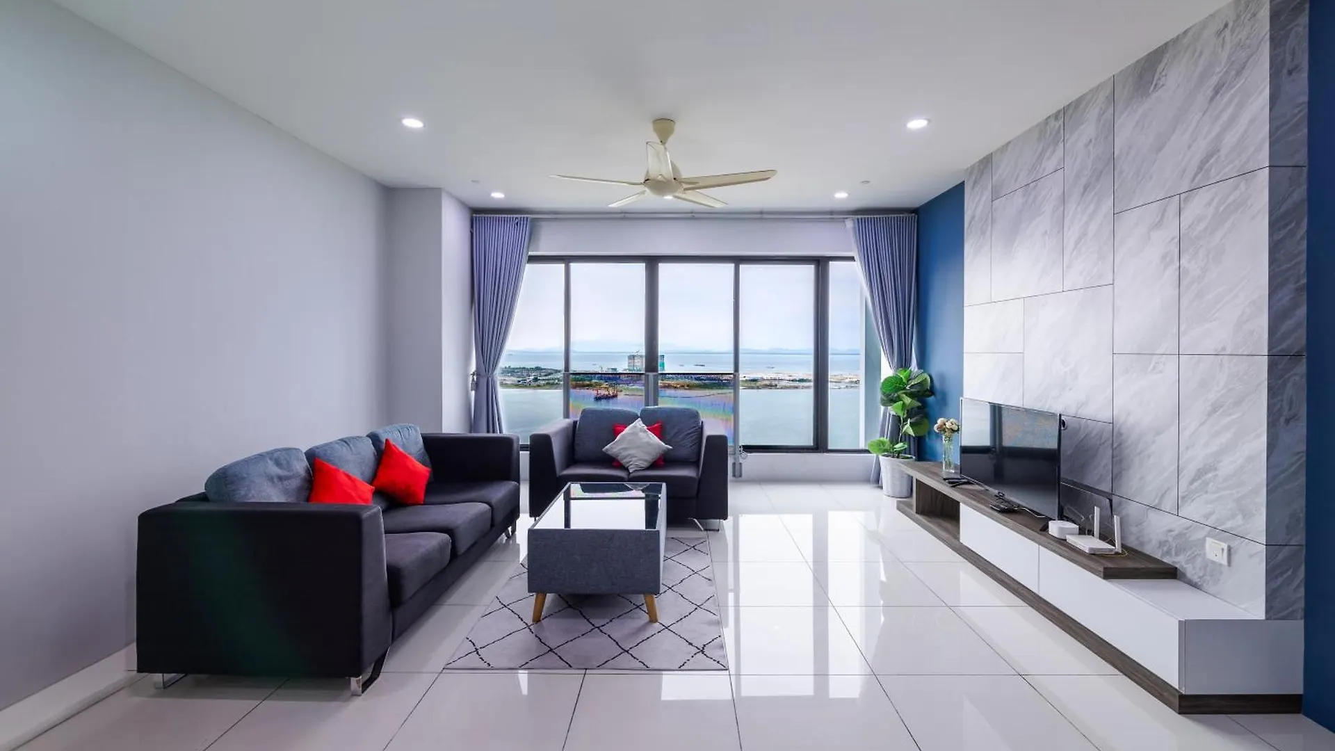 ג'ורג' טאון Sunrise Gurney #Seaview #Gurneydrive #Familystay